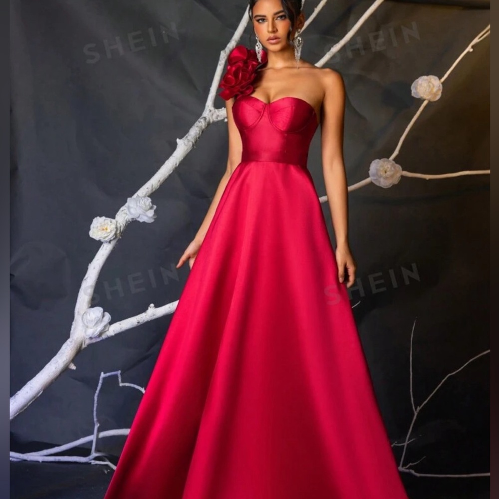 Glamorous red satin strapless dress